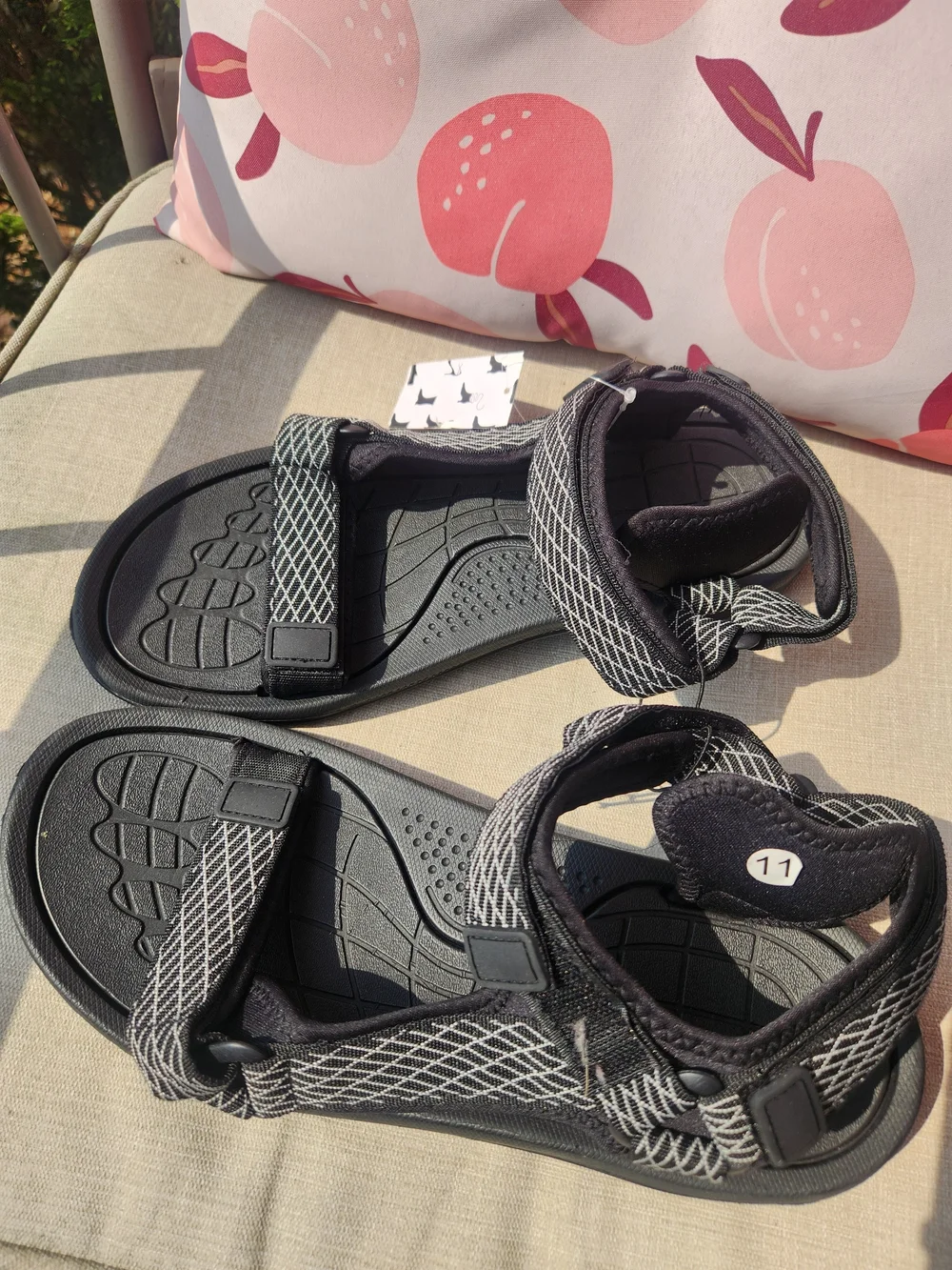 Men's Black Outdoor Sport Sandals - Comfortable Strapped Design NWT Size 11
